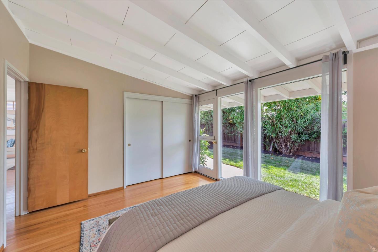 Detail Gallery Image 28 of 38 For 226 Thompson Ave, Mountain View,  CA 94043 - 3 Beds | 2 Baths