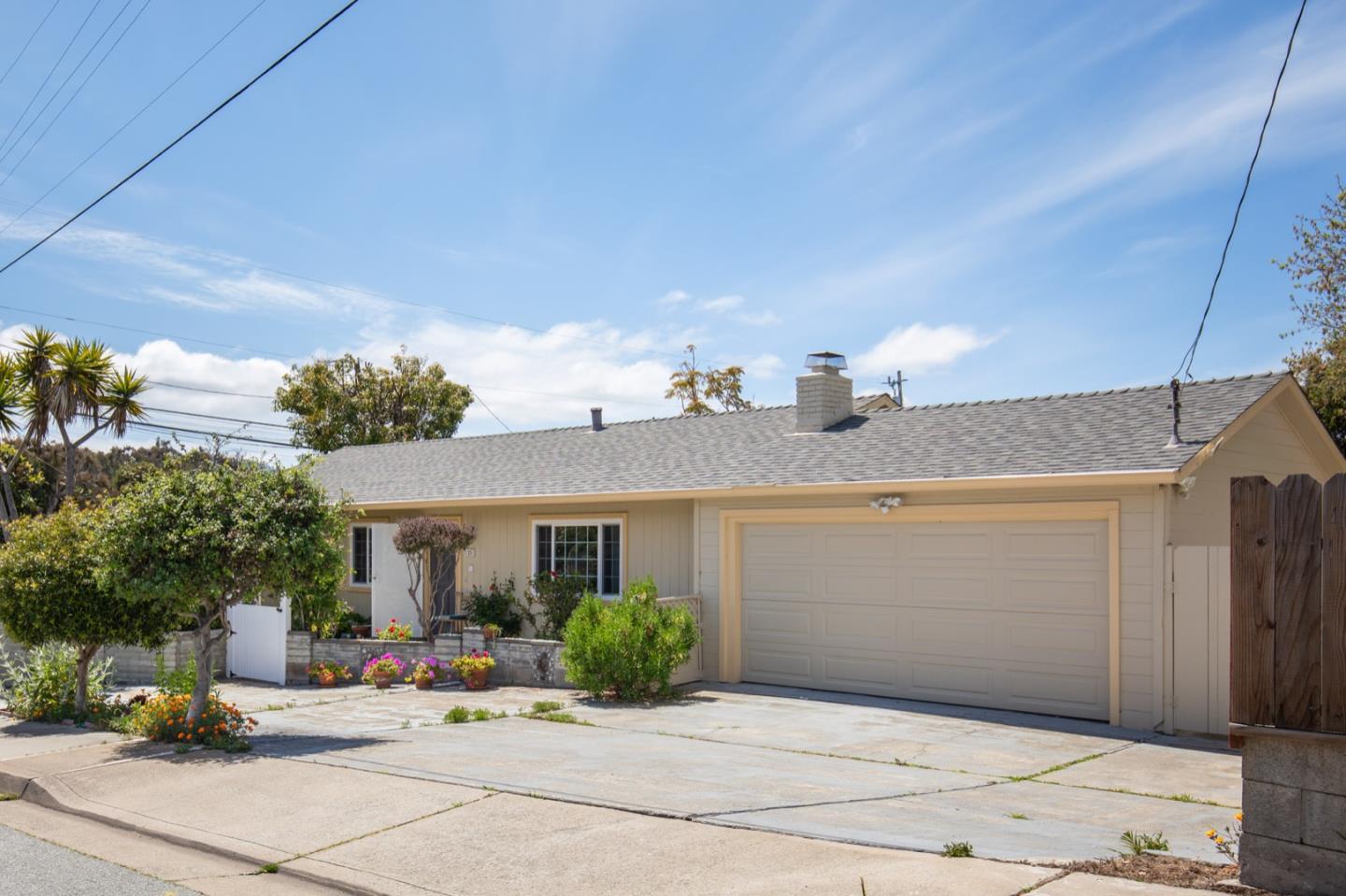 Photo of 1251 Hillsdale ST, SEASIDE, CA 93955