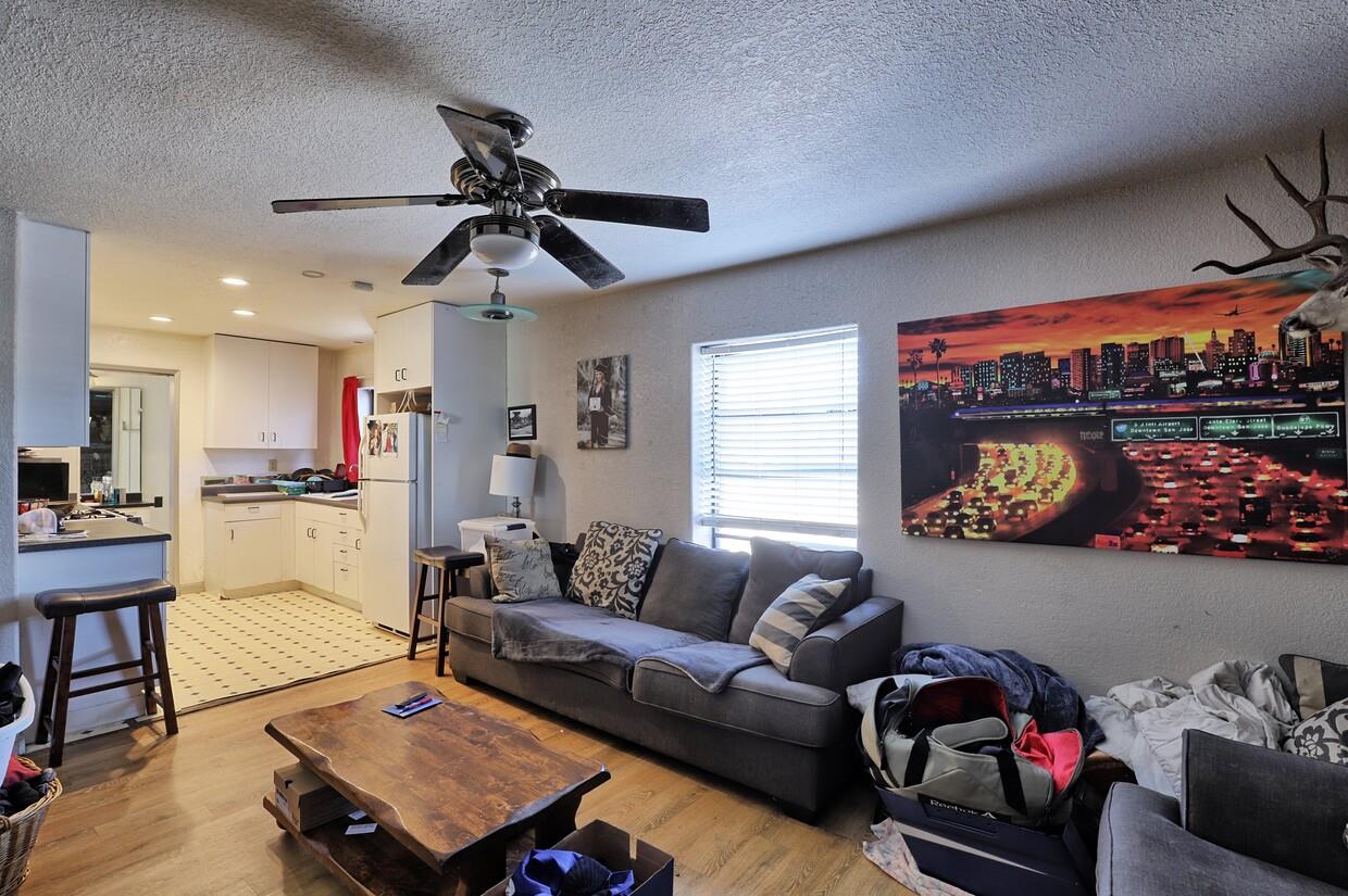 Detail Gallery Image 7 of 17 For 7648 Monterey St, Gilroy,  CA 95020 - – Beds | – Baths