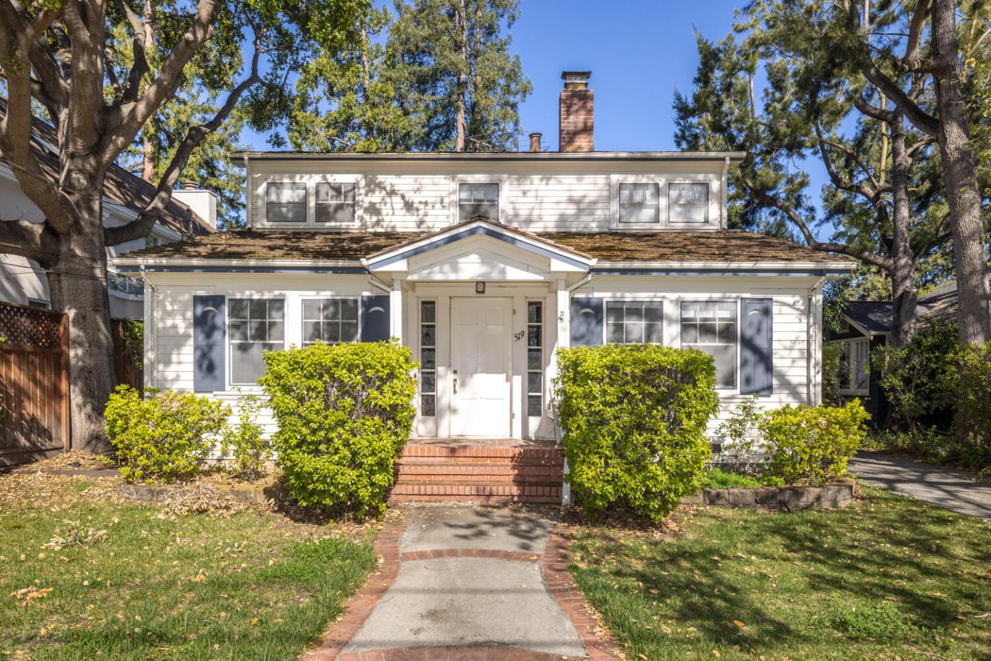 Detail Gallery Image 1 of 1 For 519 Seale Ave, Palo Alto,  CA 94301 - 3 Beds | 2 Baths