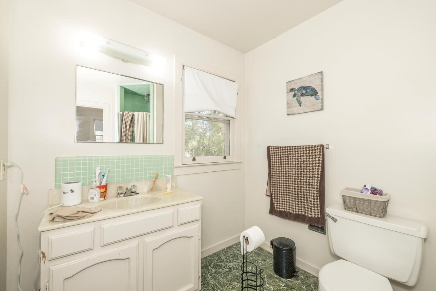Detail Gallery Image 12 of 19 For 519 Seale Ave, Palo Alto,  CA 94301 - 3 Beds | 2 Baths