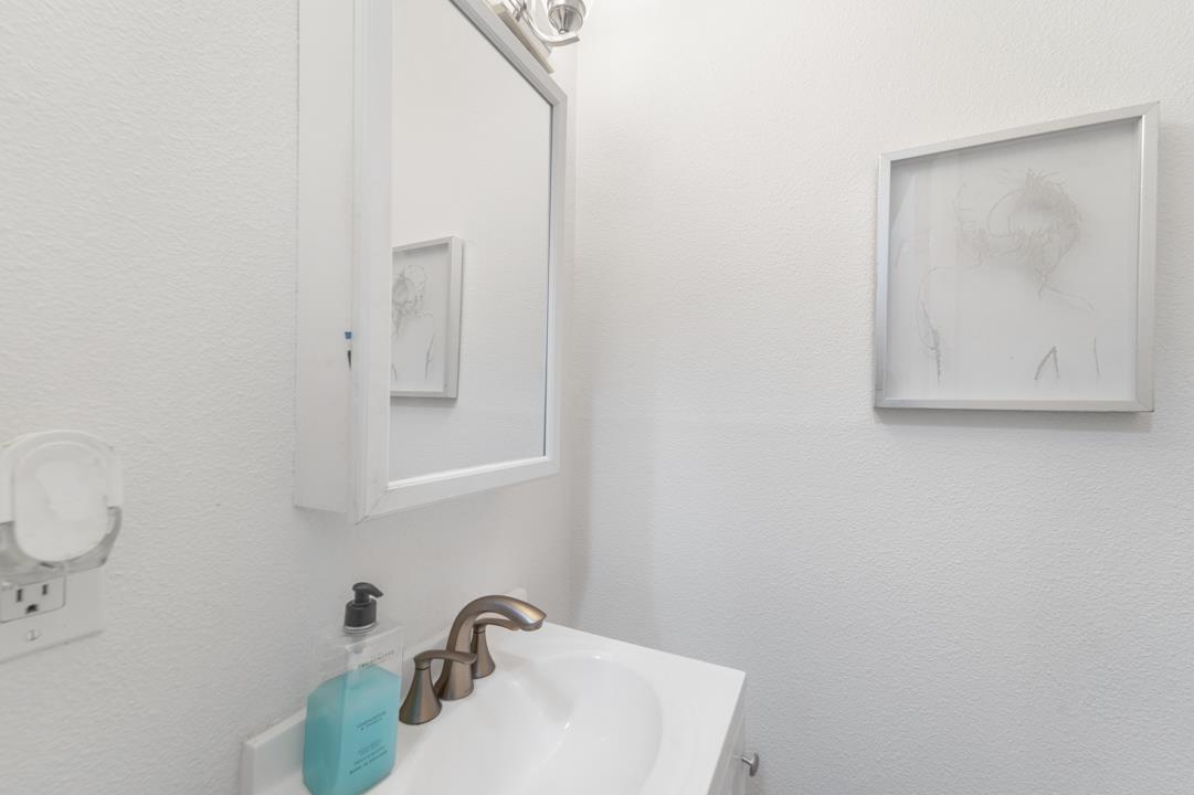 Detail Gallery Image 11 of 22 For 392 Don Giovanni Ct, San Jose,  CA 95123 - 2 Beds | 1/1 Baths