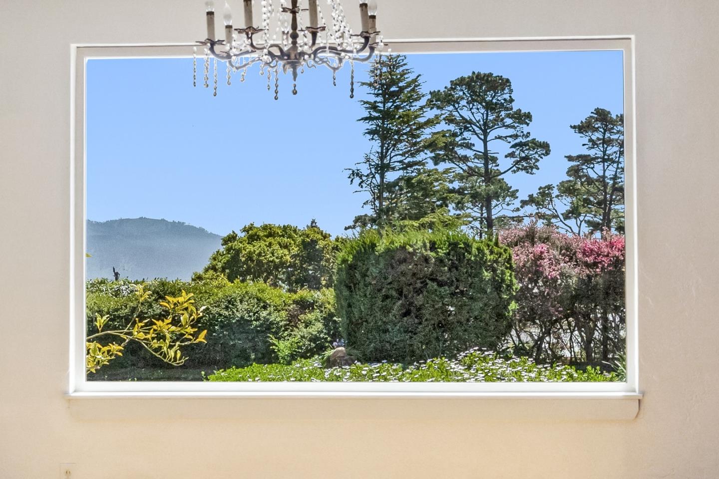 Detail Gallery Image 26 of 33 For 4032 Mora Ln, Pebble Beach,  CA 93953 - 3 Beds | 3/1 Baths