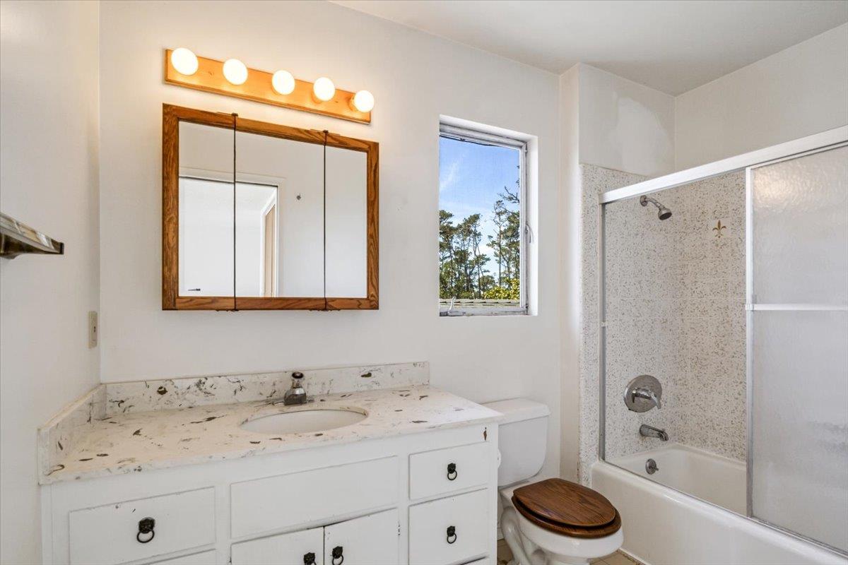 Detail Gallery Image 31 of 33 For 4032 Mora Ln, Pebble Beach,  CA 93953 - 3 Beds | 3/1 Baths