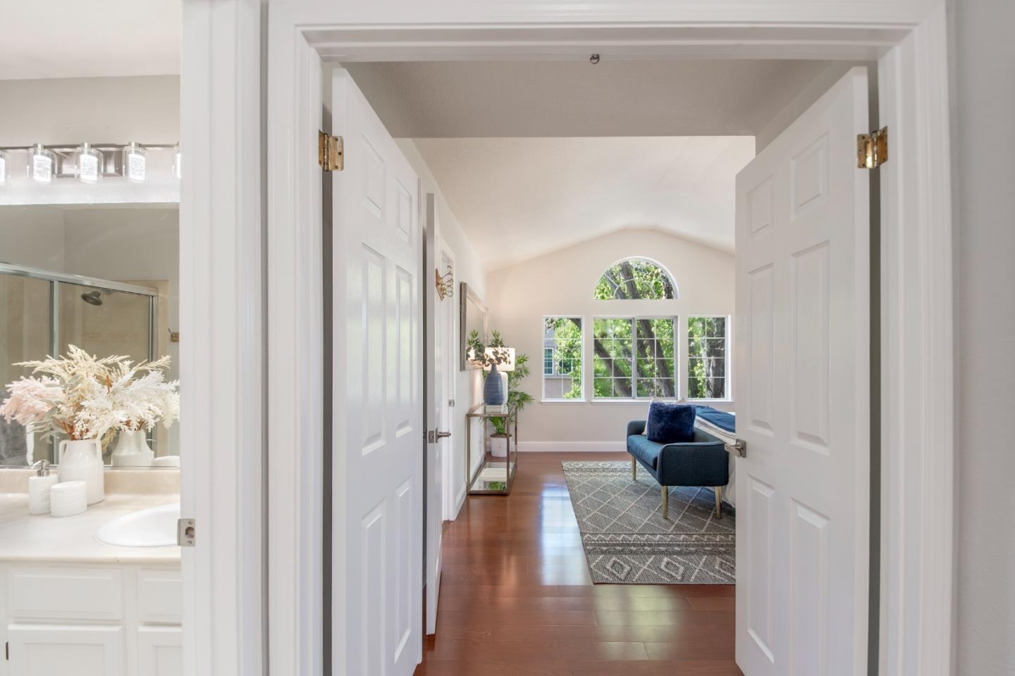 Detail Gallery Image 22 of 42 For 445 Bella Corte, Mountain View,  CA 94043 - 3 Beds | 2/1 Baths