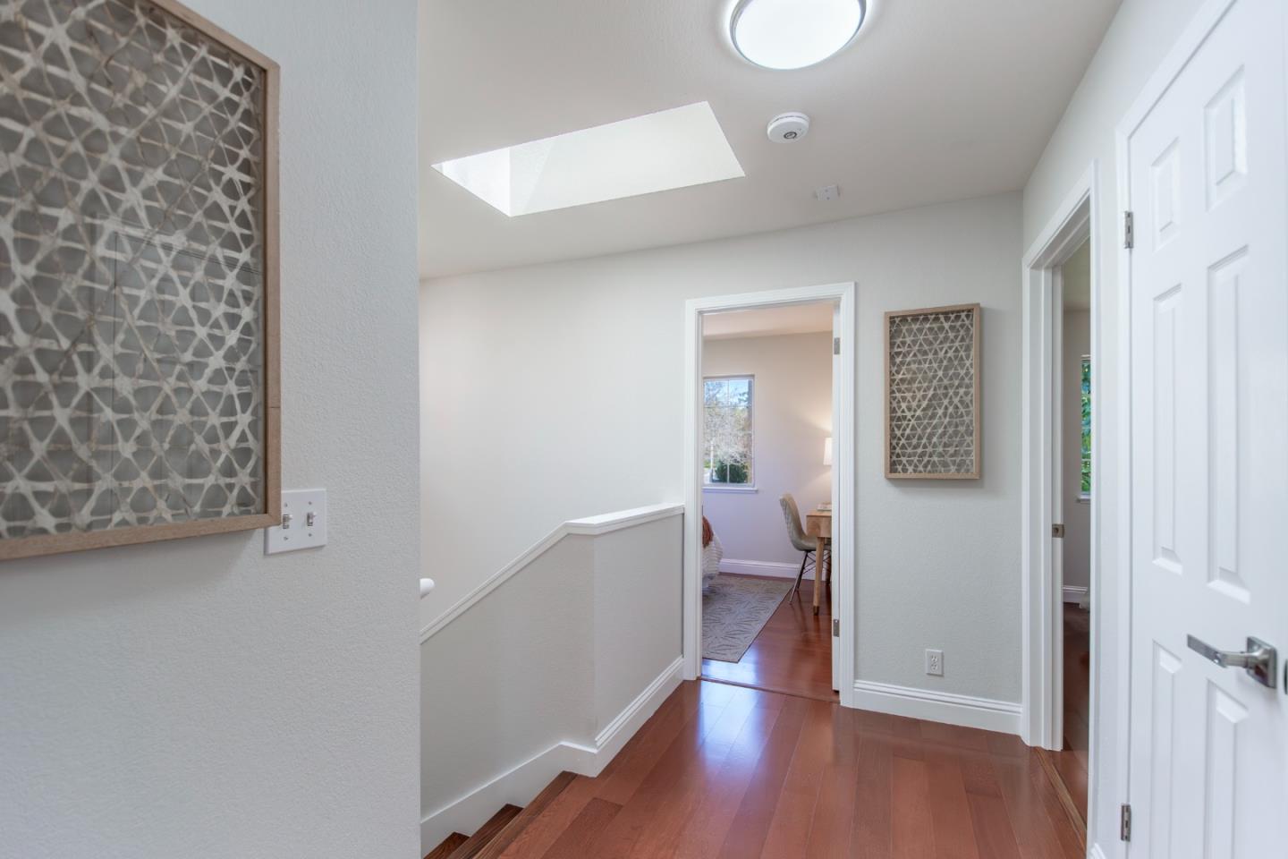 Detail Gallery Image 31 of 42 For 445 Bella Corte, Mountain View,  CA 94043 - 3 Beds | 2/1 Baths