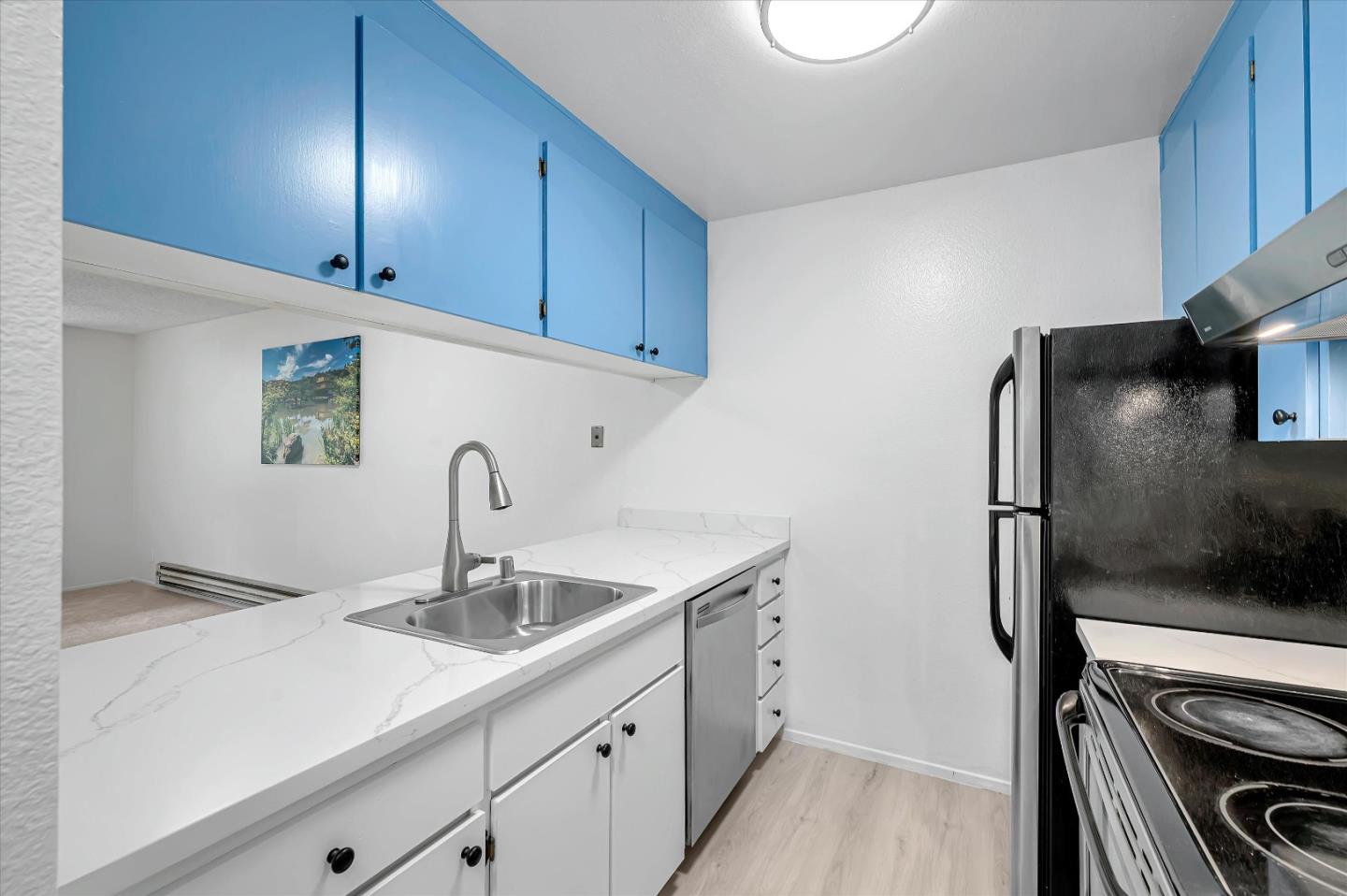 Detail Gallery Image 9 of 25 For 1331 Shelter Creek Ln, San Bruno,  CA 94066 - 1 Beds | 1 Baths