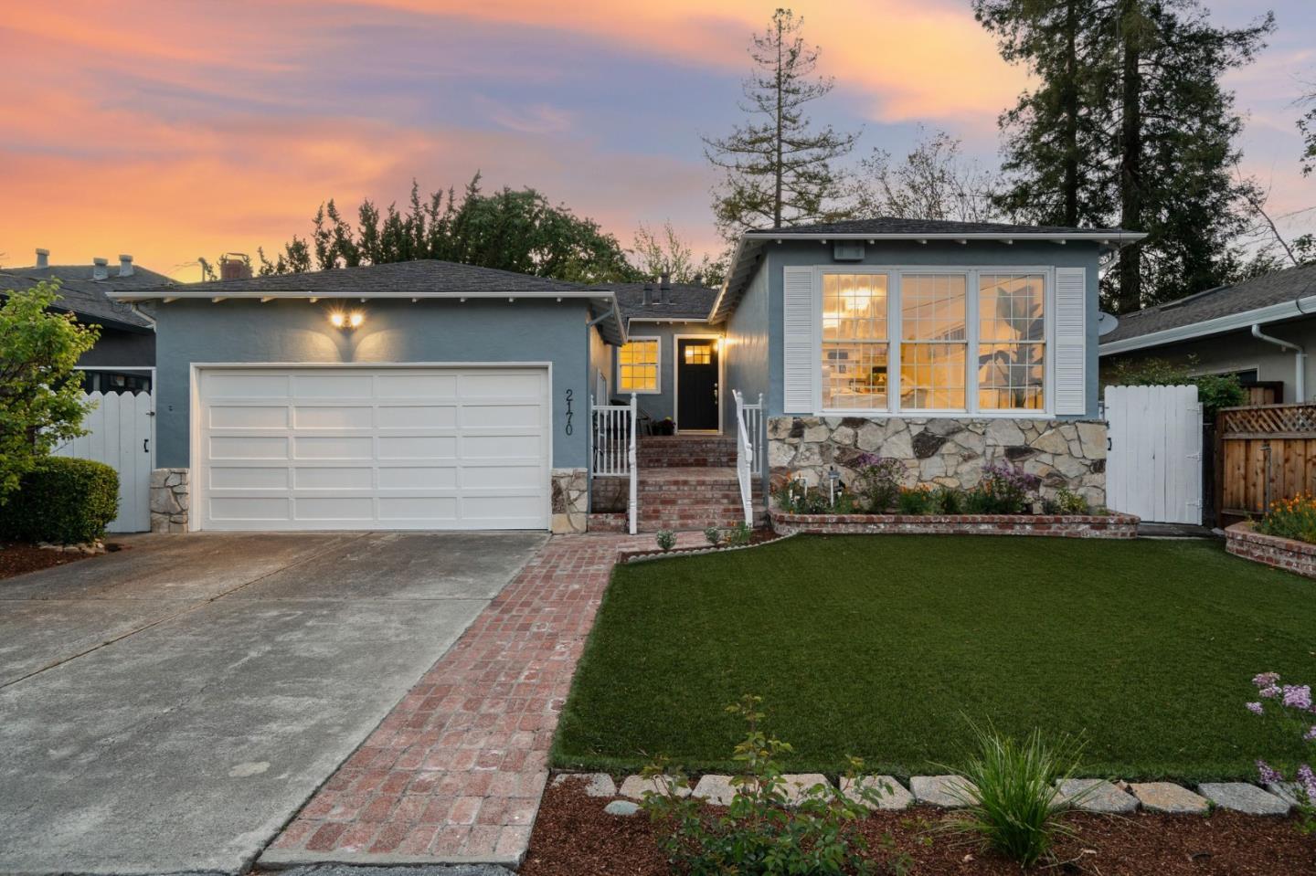 Detail Gallery Image 1 of 1 For 2170 Gordon Ave, Menlo Park,  CA 94025 - 4 Beds | 2/1 Baths