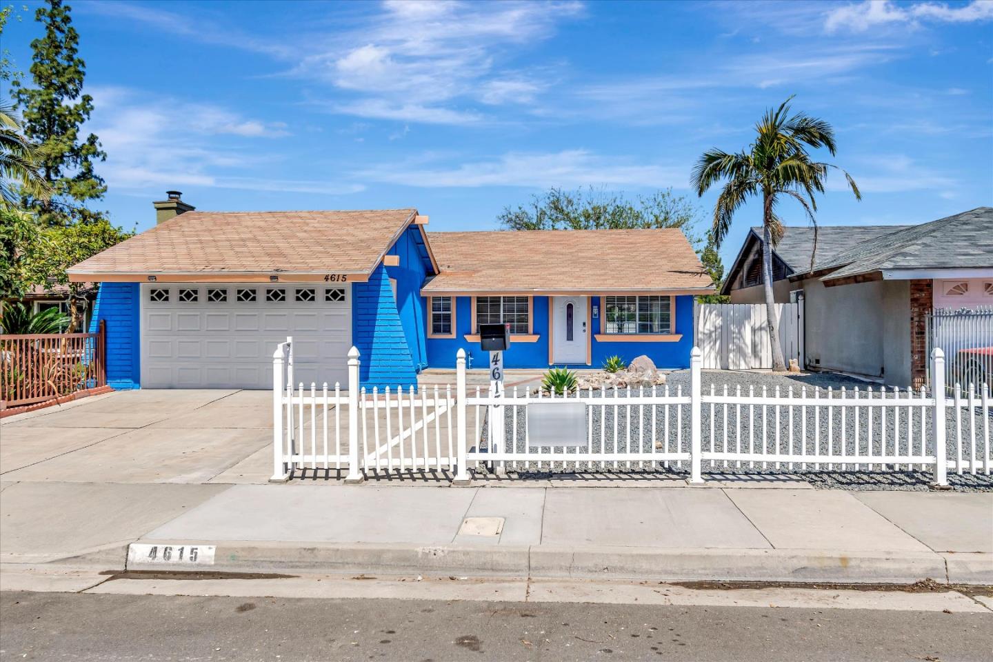 Photo of 4615 Warren St in Riverside, CA