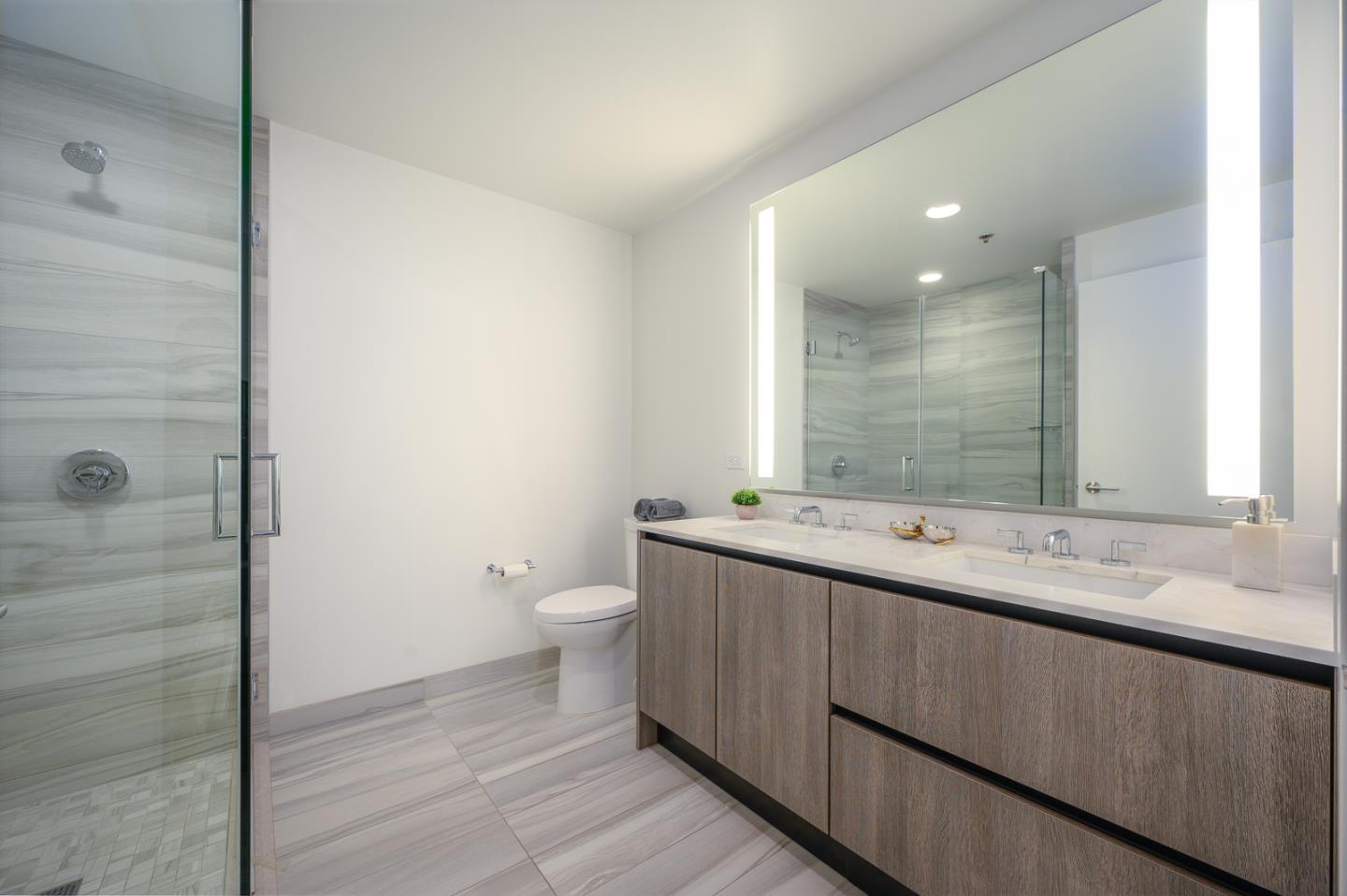 Detail Gallery Image 7 of 29 For 201 Folsom St 23f,  San Francisco,  CA 94105 - 2 Beds | 2 Baths