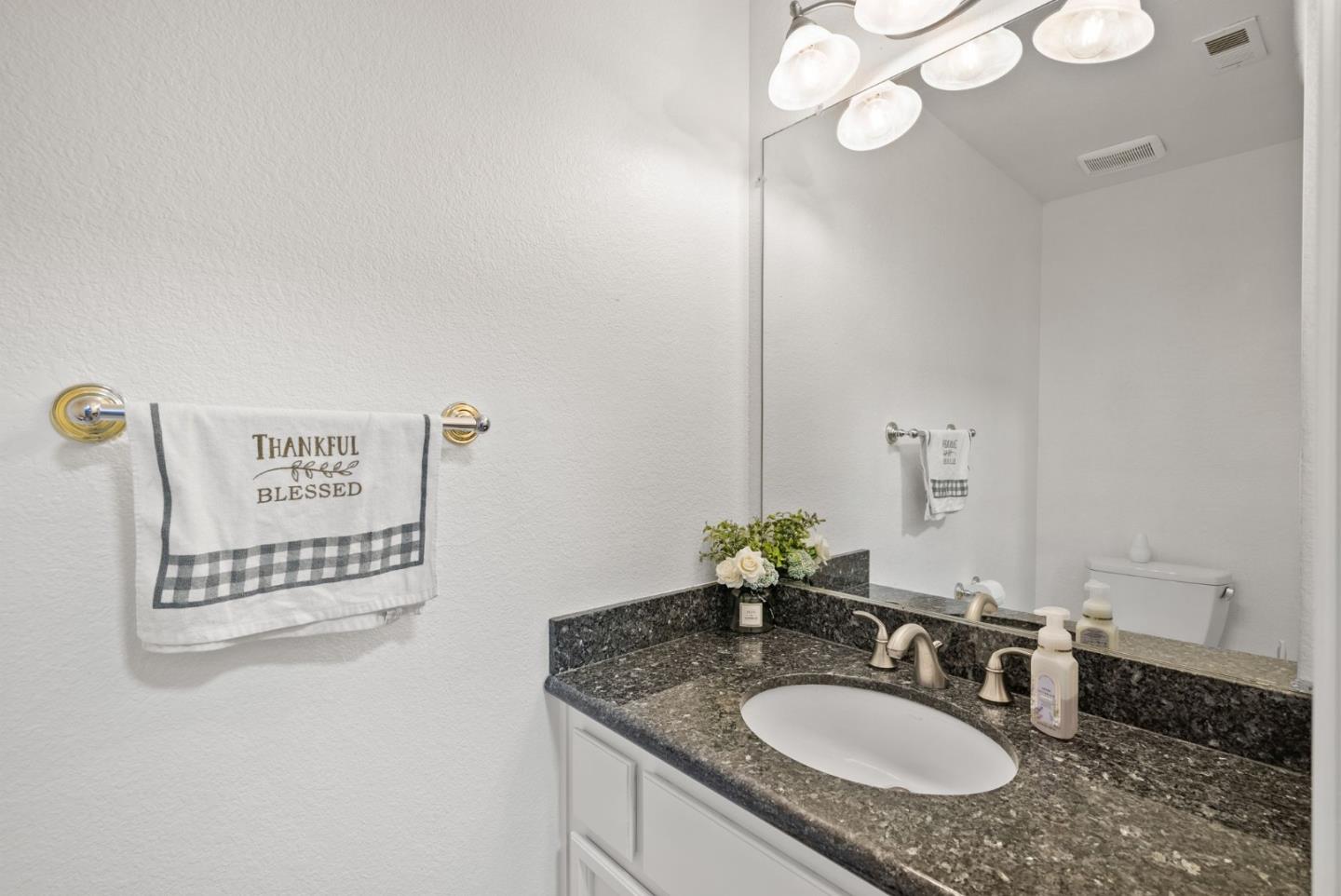 Detail Gallery Image 11 of 30 For 1910 Winding Creek Ct, San Jose,  CA 95148 - 2 Beds | 2/1 Baths