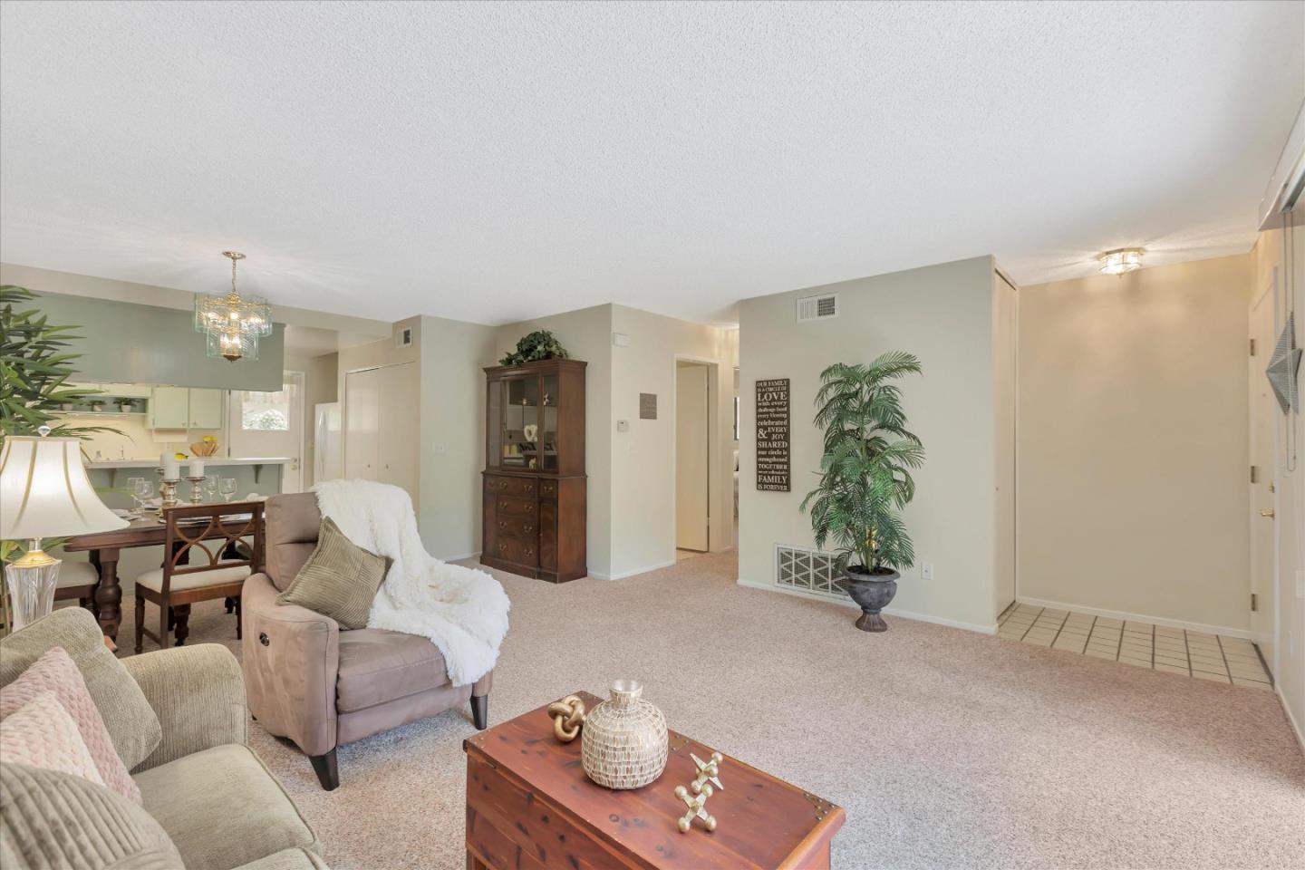 Detail Gallery Image 11 of 43 For 653 Picasso Ter, Sunnyvale,  CA 94087 - 2 Beds | 1/1 Baths