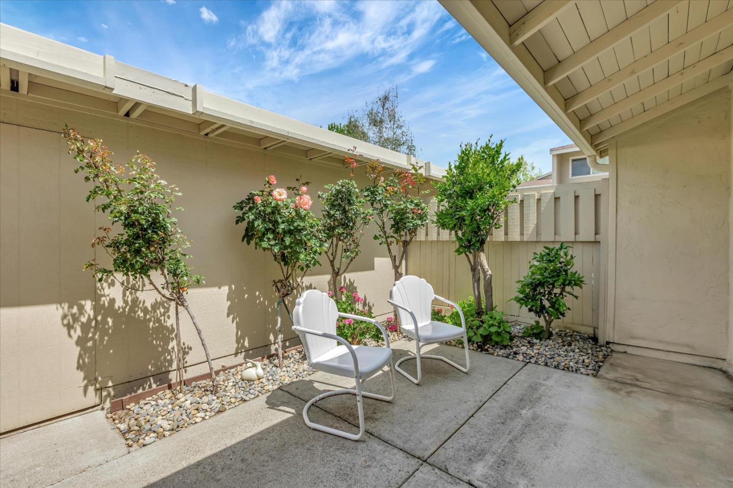 Detail Gallery Image 33 of 43 For 653 Picasso Ter, Sunnyvale,  CA 94087 - 2 Beds | 1/1 Baths