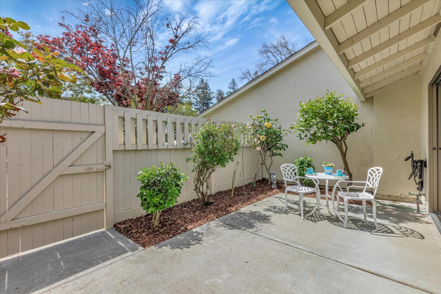 Detail Gallery Image 6 of 43 For 653 Picasso Ter, Sunnyvale,  CA 94087 - 2 Beds | 1/1 Baths