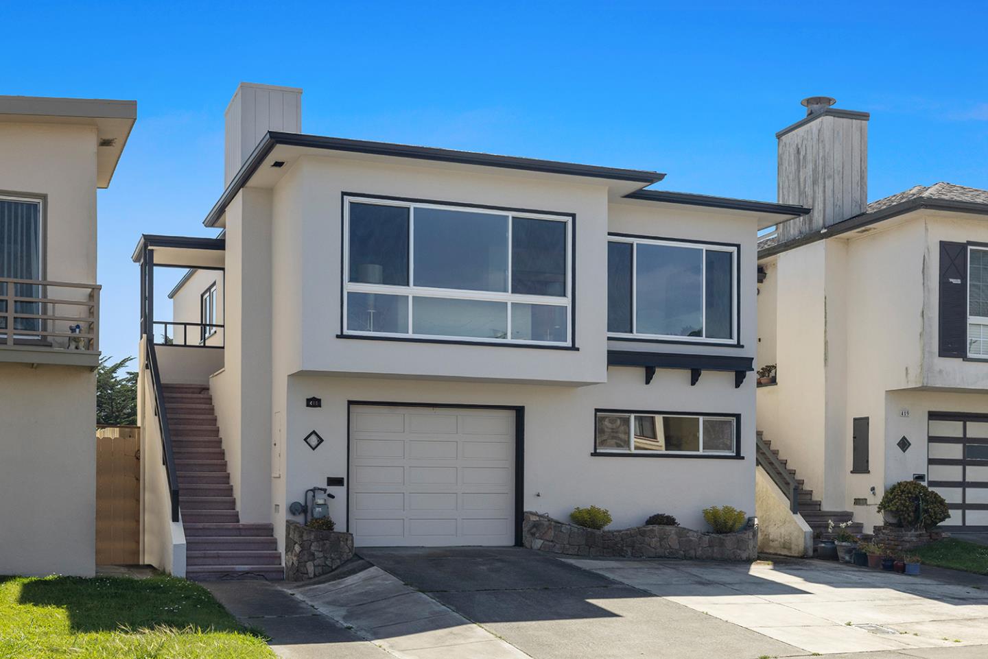 Detail Gallery Image 1 of 1 For 415 Skyline Dr, Daly City,  CA 94015 - 5 Beds | 2 Baths