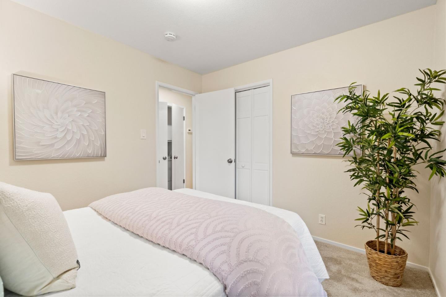 Detail Gallery Image 32 of 90 For 555 Summit Springs Rd, Woodside,  CA 94062 - 4 Beds | 2 Baths