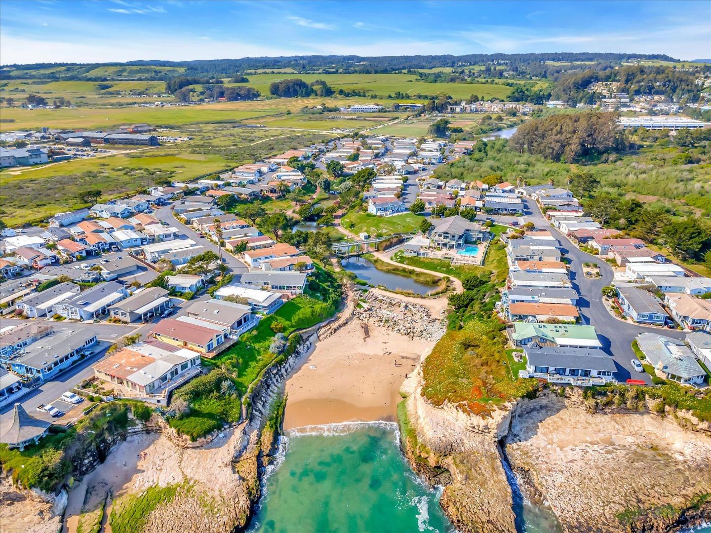 Detail Gallery Image 48 of 52 For 2395 Delaware Ave #42,  Santa Cruz,  CA 95060 - 3 Beds | 2 Baths