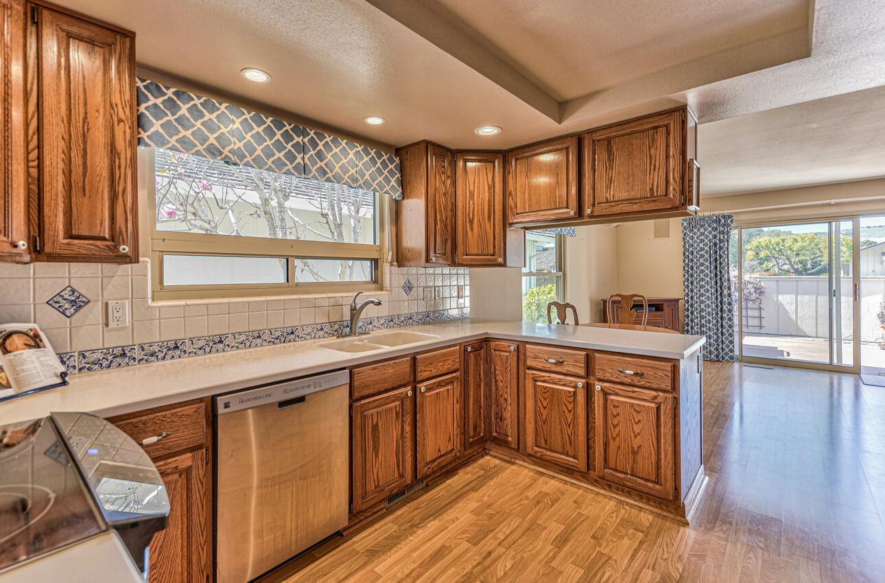 Detail Gallery Image 11 of 47 For 14250 Mountain Quail Rd, Salinas,  CA 93908 - 3 Beds | 2 Baths