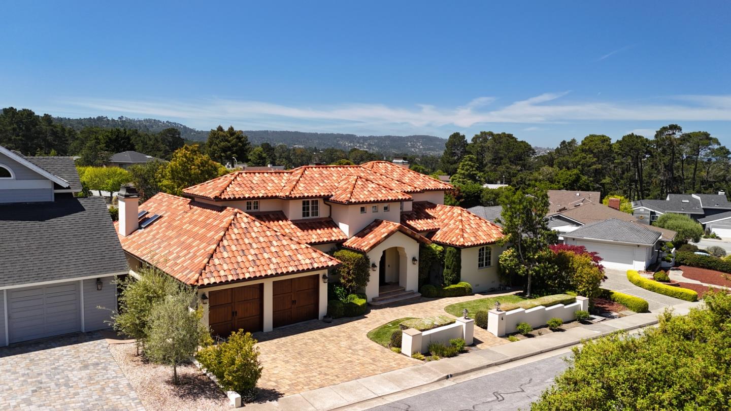 Photo of 6 White Tail Ln in Monterey, CA