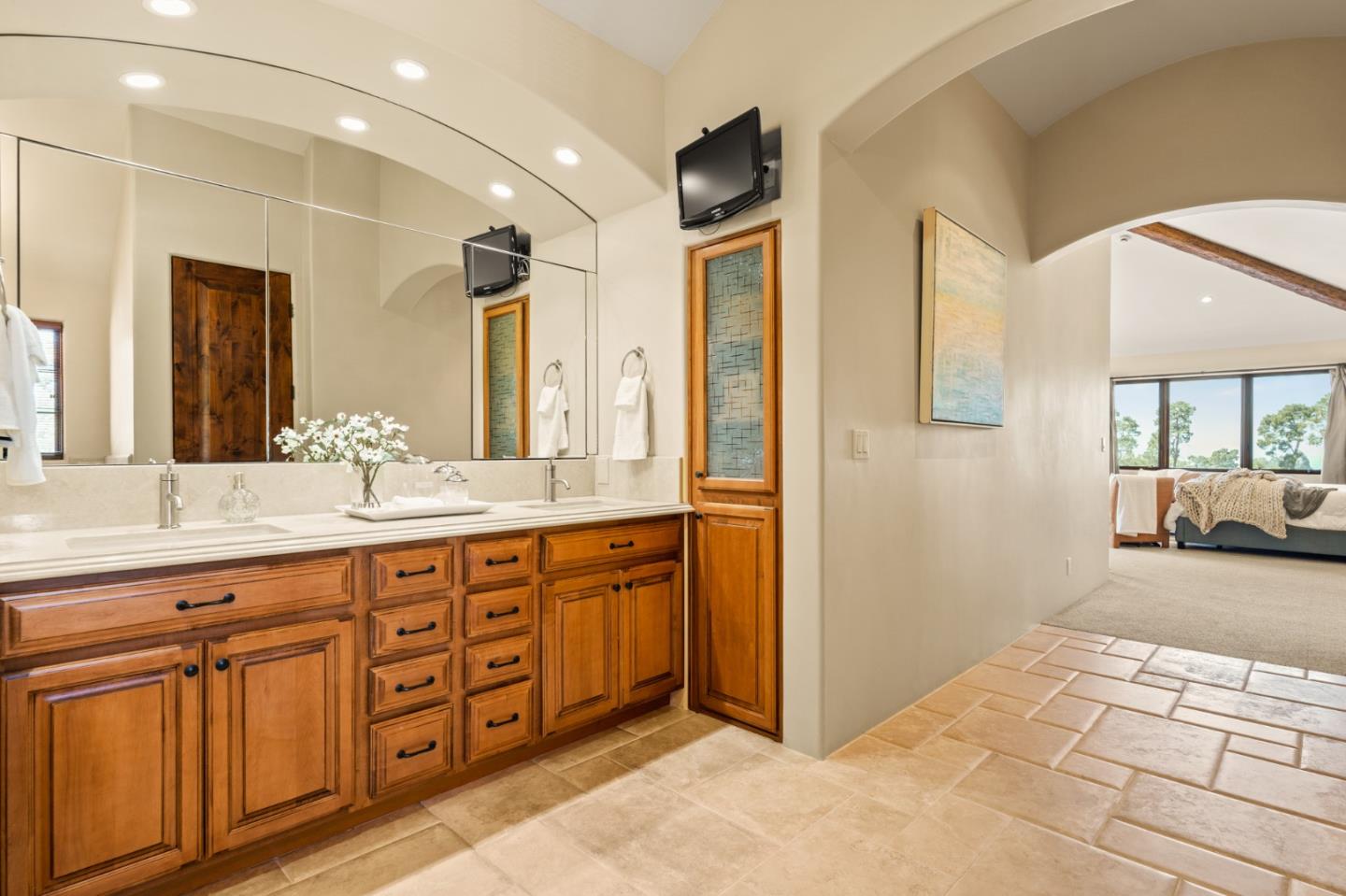 Detail Gallery Image 19 of 38 For 6 White Tail Ln, Monterey,  CA 93940 - 4 Beds | 2/1 Baths