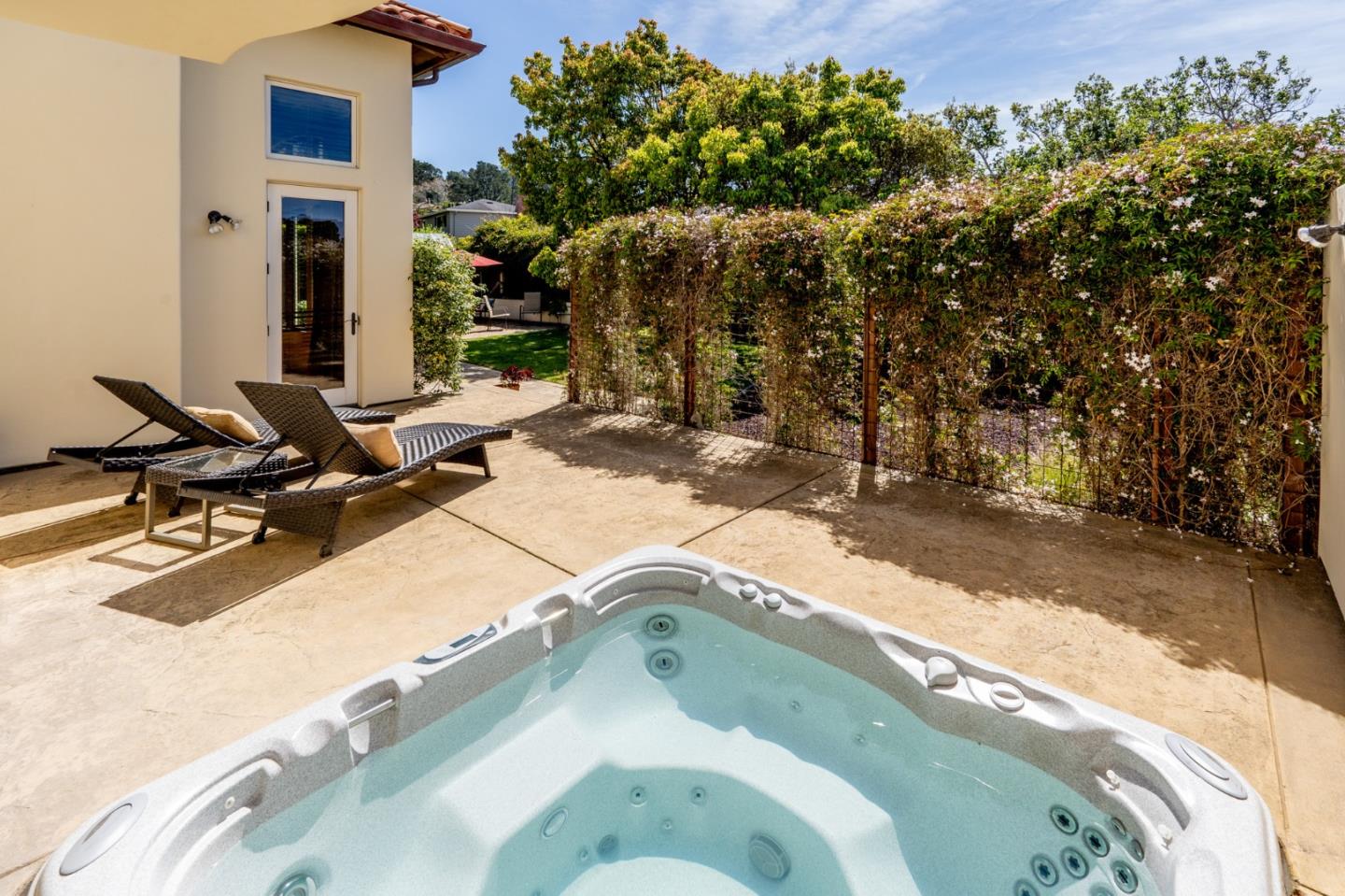 Detail Gallery Image 27 of 38 For 6 White Tail Ln, Monterey,  CA 93940 - 4 Beds | 2/1 Baths