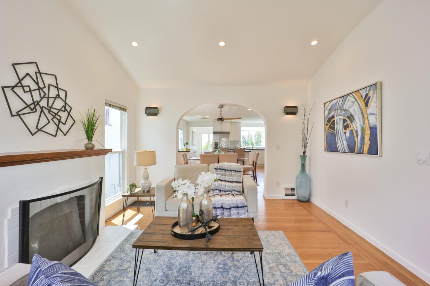 Detail Gallery Image 8 of 47 For 3727 Virden Ave, Oakland,  CA 94619 - 2 Beds | 1 Baths