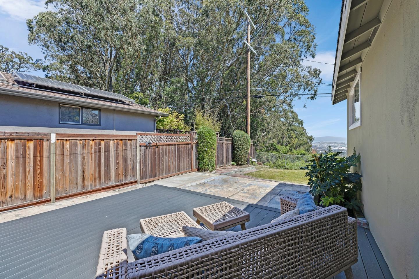 Detail Gallery Image 32 of 33 For 1220 Claremont Dr, San Bruno,  CA 94066 - 3 Beds | 2 Baths