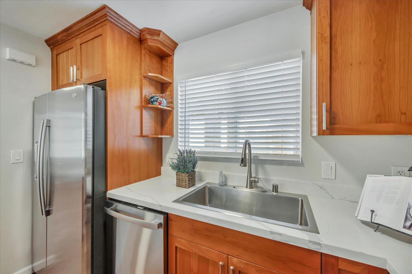 Detail Gallery Image 12 of 35 For 3721 Carter Dr #2203,  South San Francisco,  CA 94080 - 2 Beds | 2 Baths