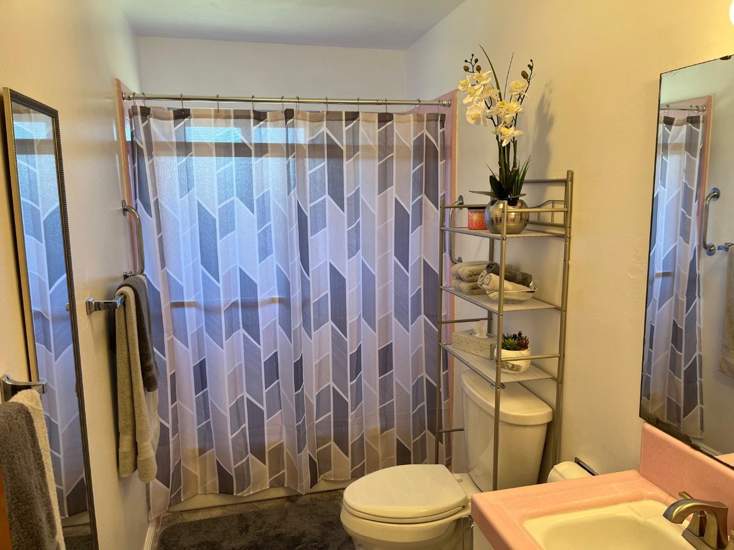 1247 Hawaii Pl, Salinas, CA 93905 photo 11
