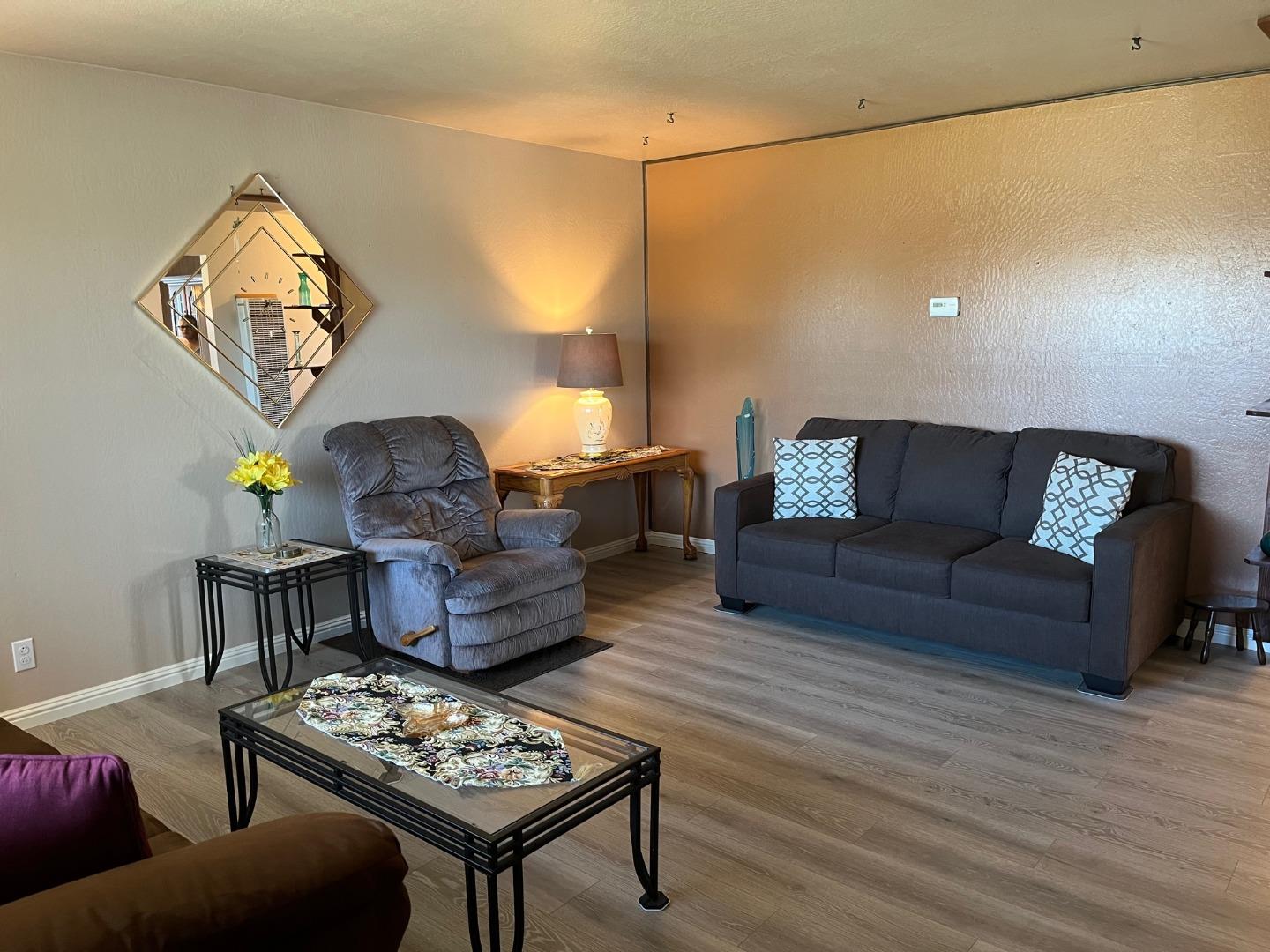 1247 Hawaii Pl, Salinas, CA 93905 photo 5