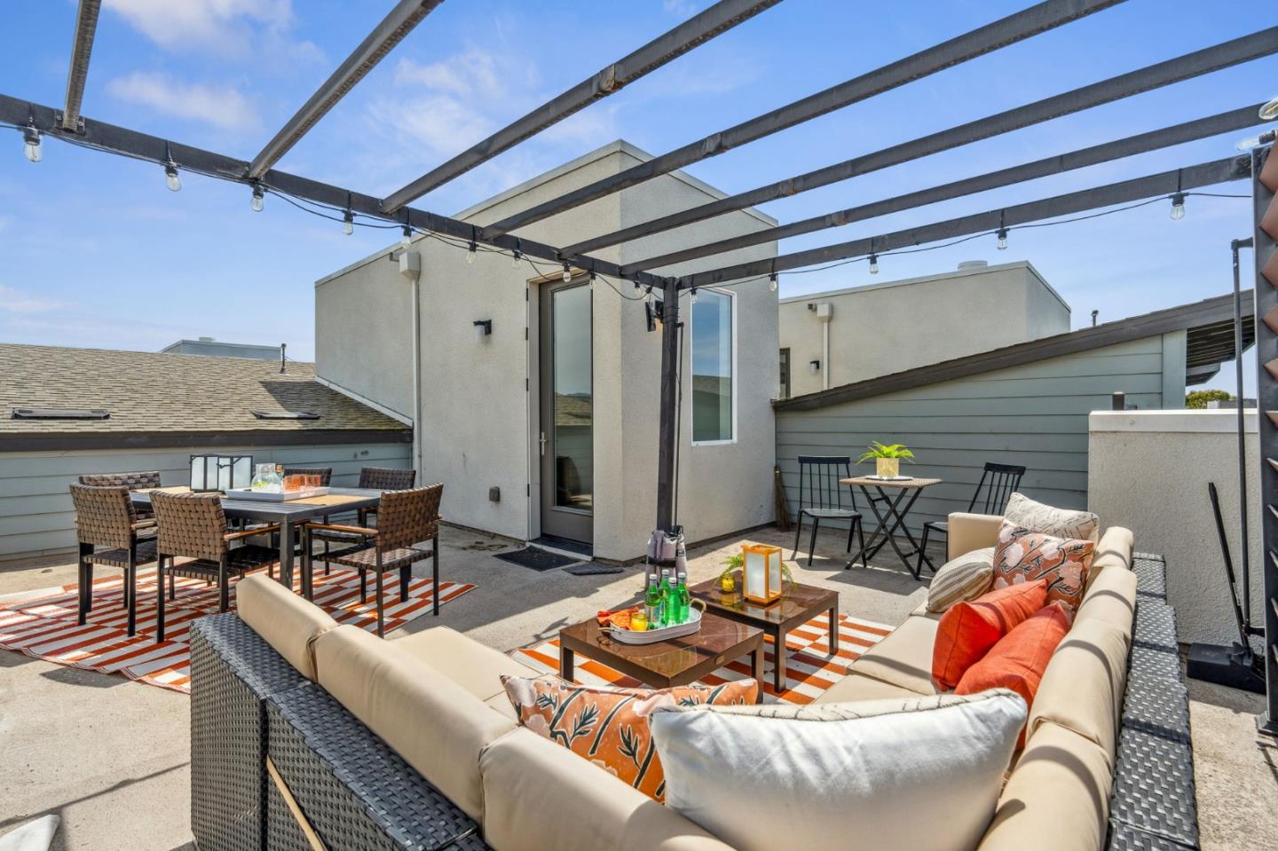 Detail Gallery Image 23 of 29 For 1558 Seawind Dr, Richmond,  CA 94804 - 3 Beds | 2/2 Baths