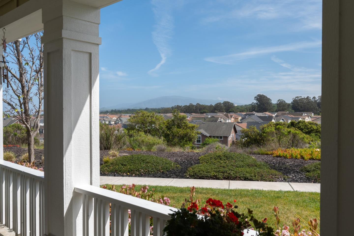 Detail Gallery Image 2 of 28 For 13730 Sherman Blvd, Marina,  CA 93933 - 3 Beds | 2/1 Baths