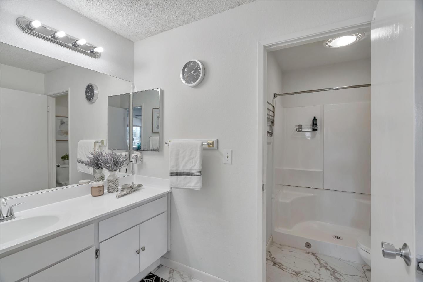 Detail Gallery Image 21 of 31 For 4774 Snow Dr, San Jose,  CA 95111 - 3 Beds | 2/1 Baths