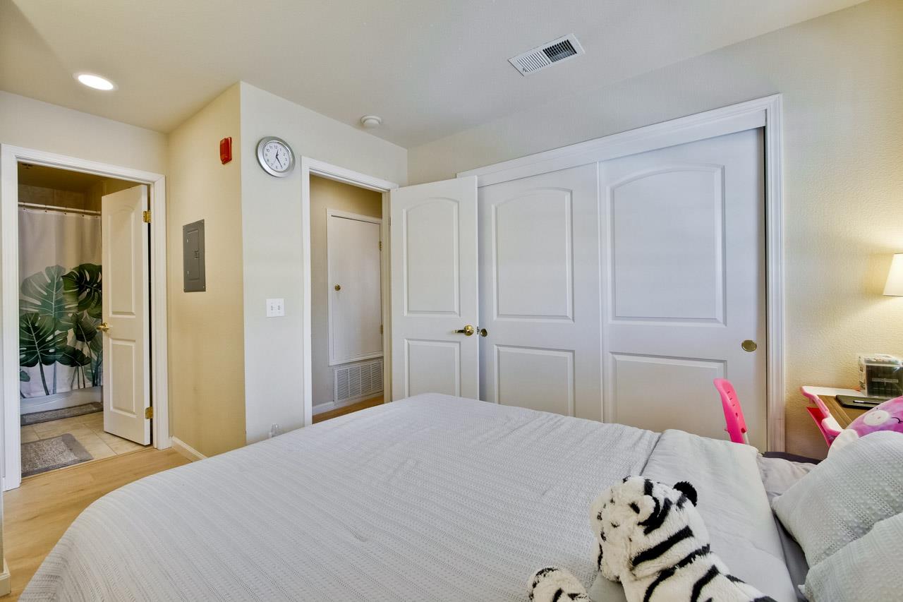 Detail Gallery Image 19 of 25 For 627 E El Camino Real #104,  Sunnyvale,  CA 94087 - 2 Beds | 2/1 Baths