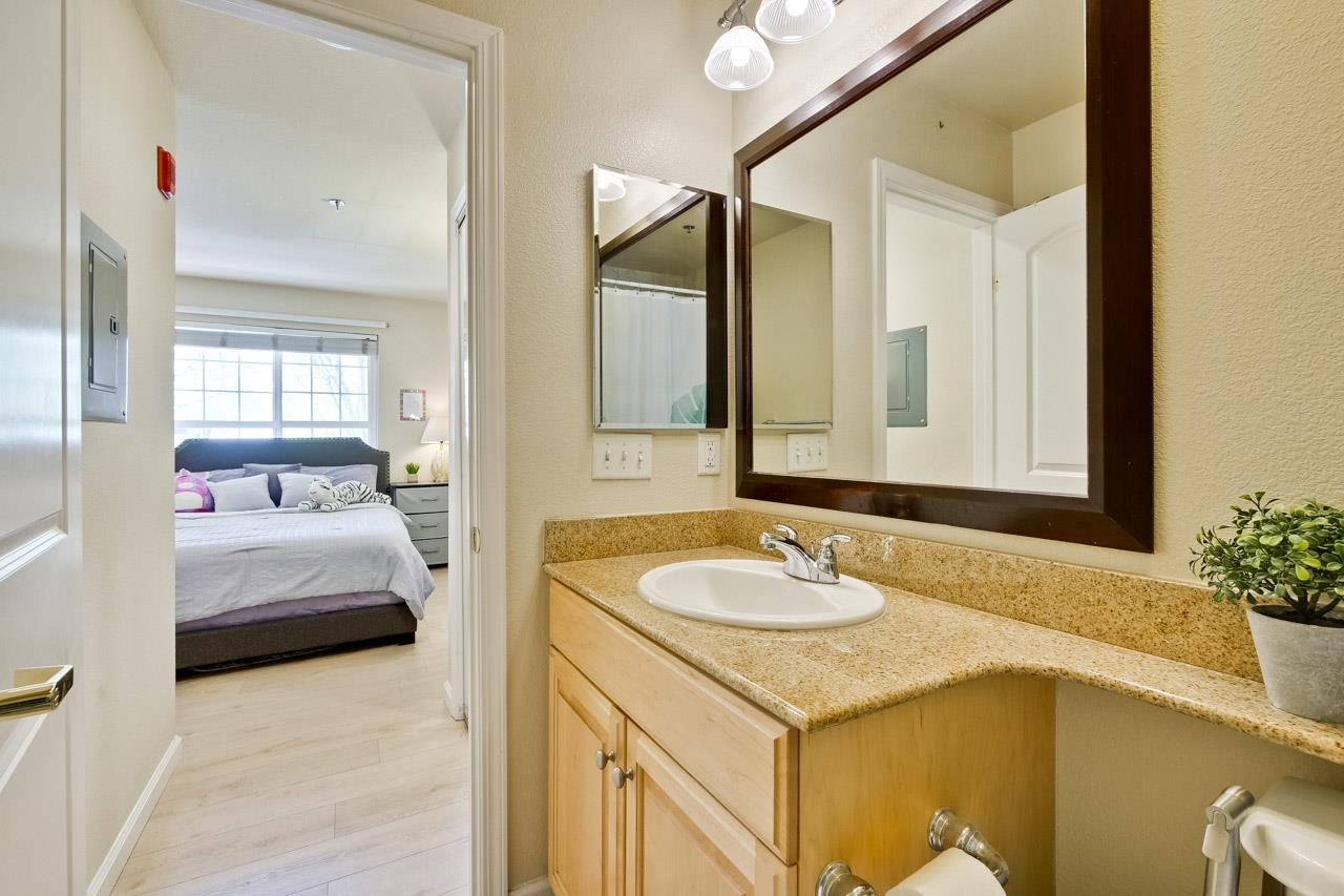 Detail Gallery Image 20 of 25 For 627 E El Camino Real #104,  Sunnyvale,  CA 94087 - 2 Beds | 2/1 Baths