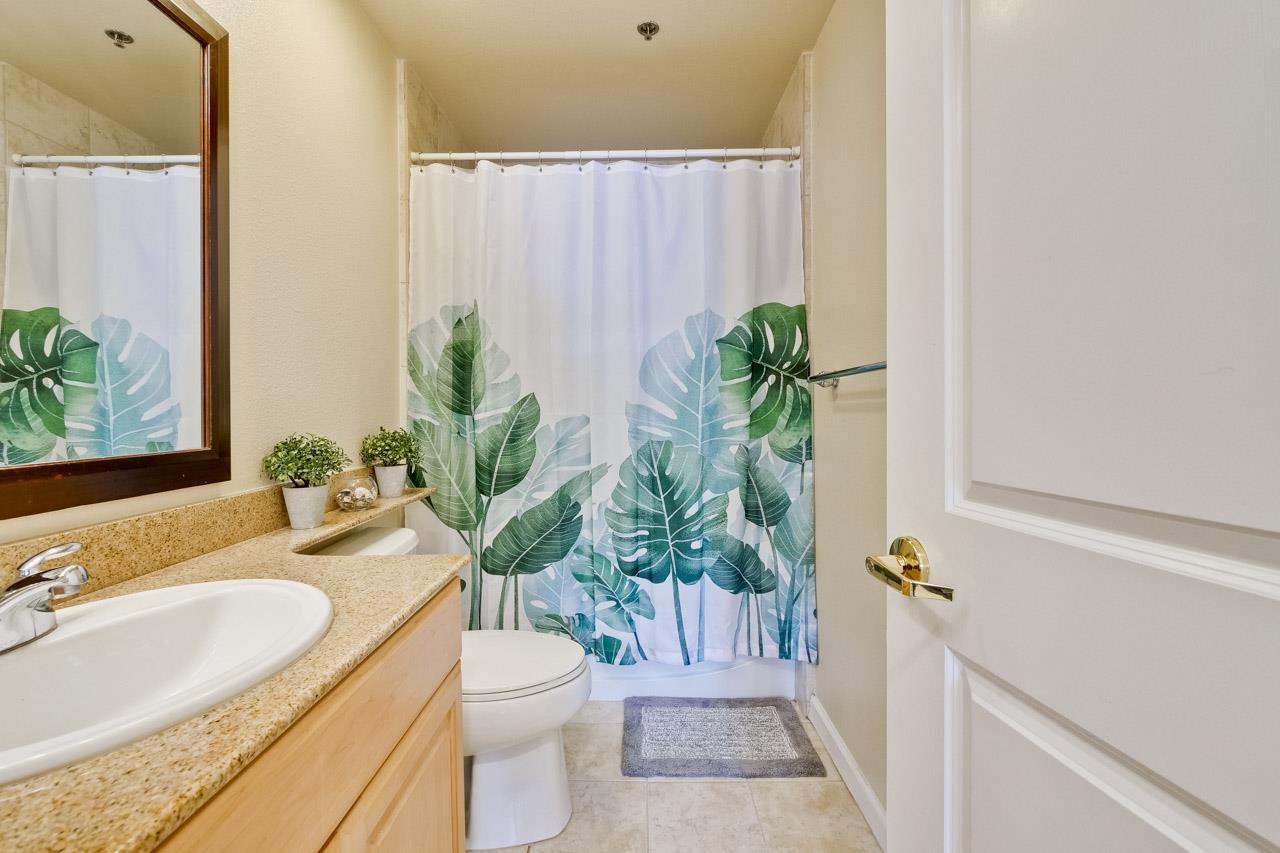 Detail Gallery Image 21 of 25 For 627 E El Camino Real #104,  Sunnyvale,  CA 94087 - 2 Beds | 2/1 Baths