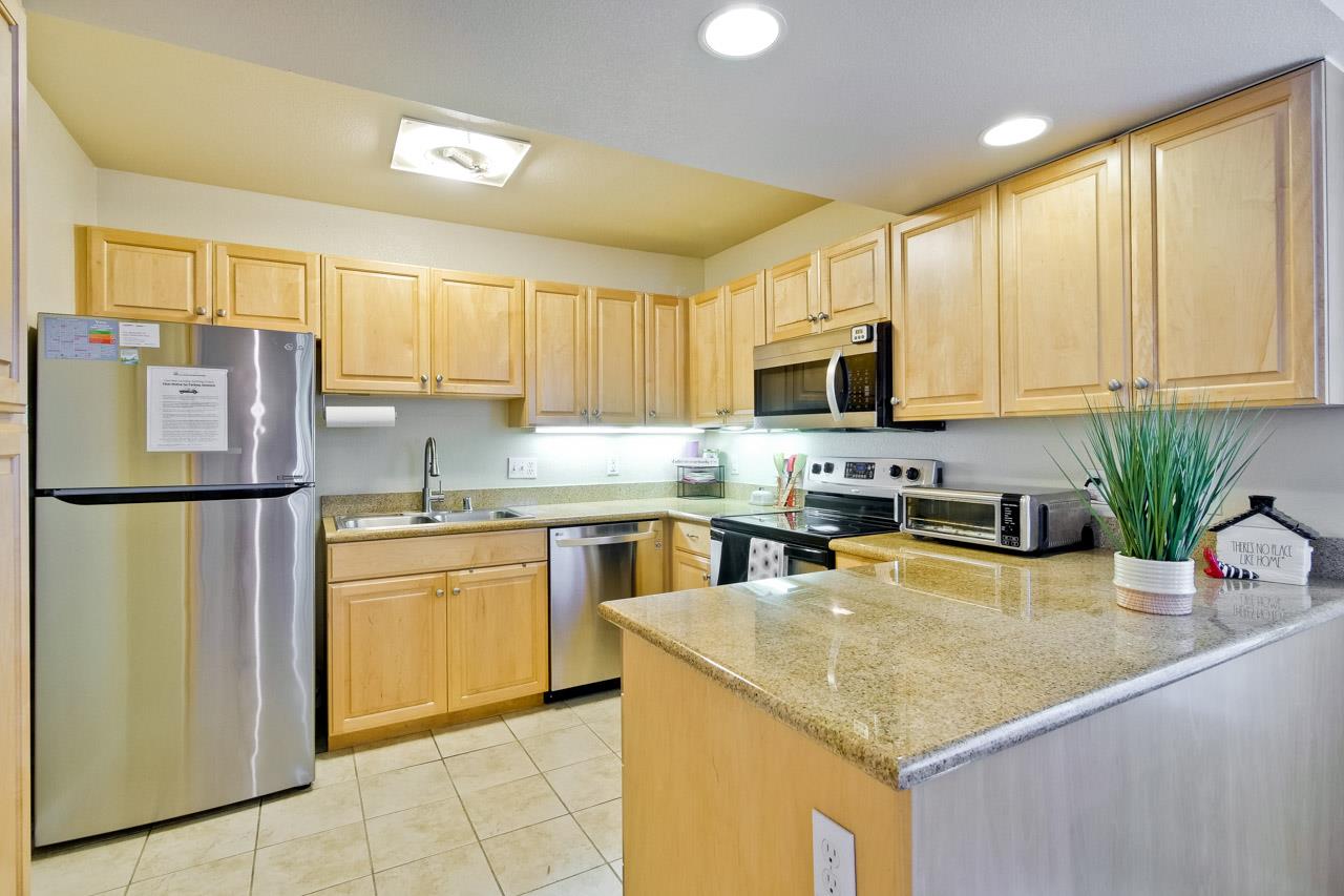 Detail Gallery Image 8 of 25 For 627 E El Camino Real #104,  Sunnyvale,  CA 94087 - 2 Beds | 2/1 Baths