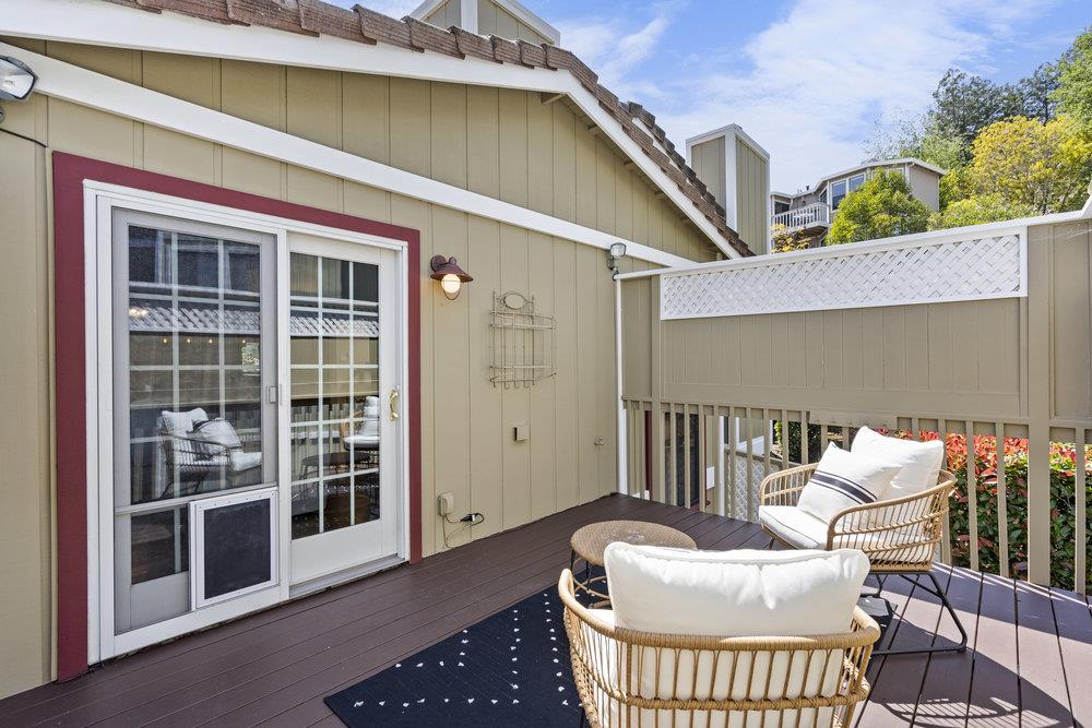 Detail Gallery Image 21 of 79 For 523 Exeter Way, San Carlos,  CA 94070 - 4 Beds | 2/1 Baths