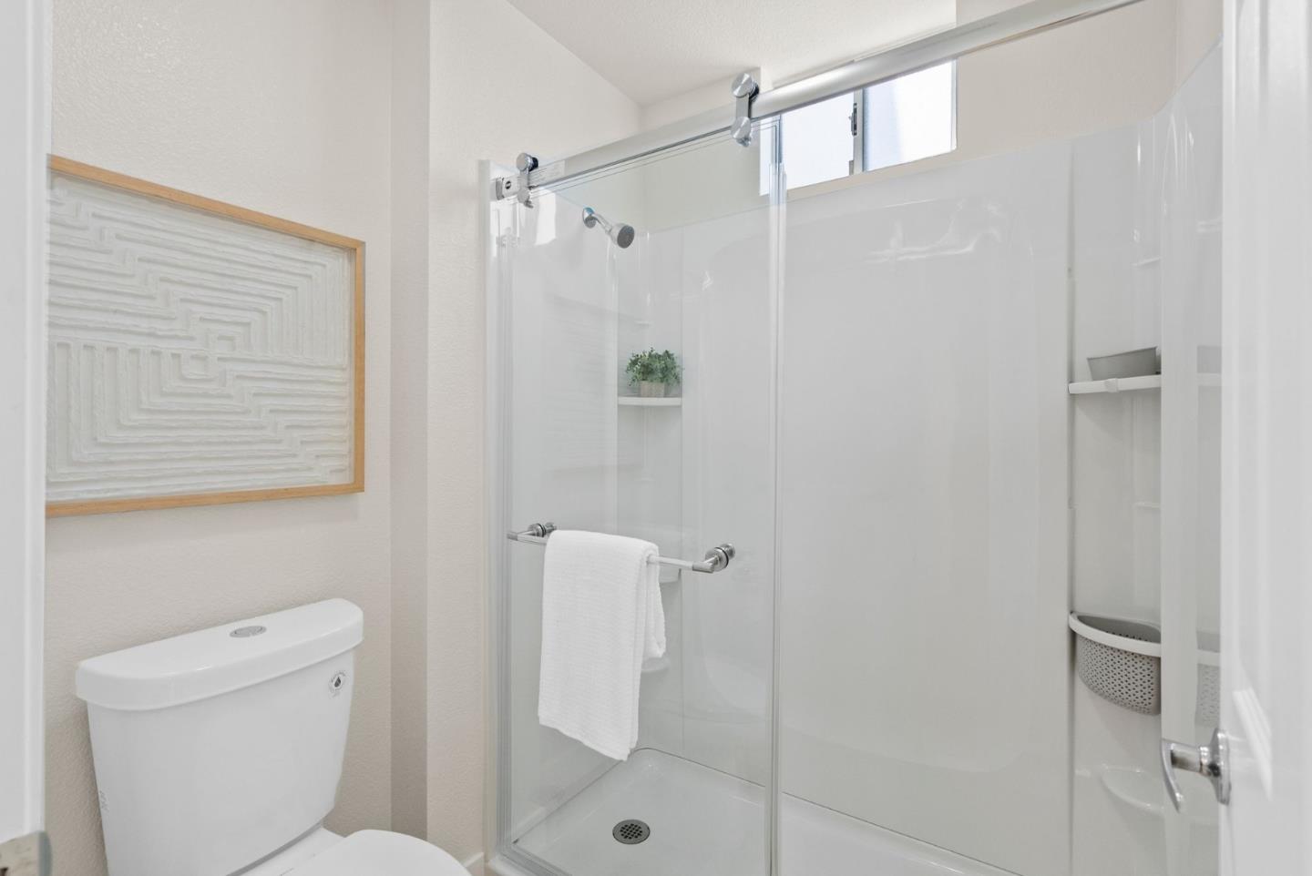 Detail Gallery Image 14 of 36 For 401 Baltic Cir #427,  Redwood City,  CA 94065 - 2 Beds | 2 Baths
