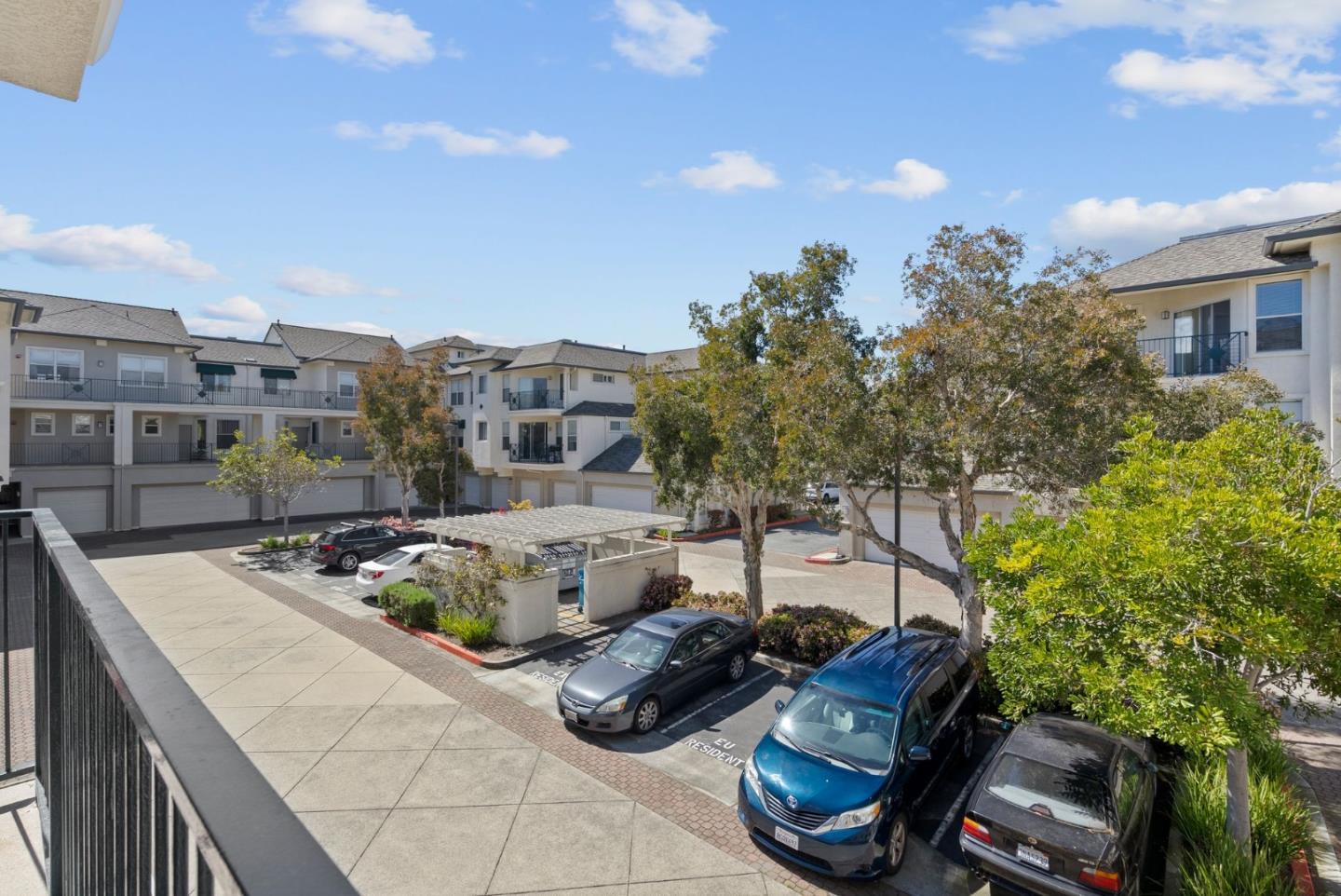 Detail Gallery Image 24 of 36 For 401 Baltic Cir #427,  Redwood City,  CA 94065 - 2 Beds | 2 Baths