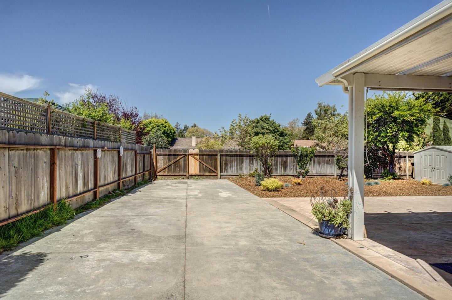 Detail Gallery Image 25 of 30 For 22374 Ortega Dr, Salinas,  CA 93908 - 4 Beds | 3 Baths