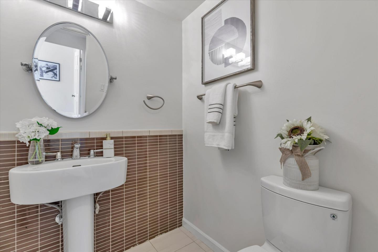 Detail Gallery Image 21 of 36 For 635 Carlisle Way, Sunnyvale,  CA 94087 - 4 Beds | 2/1 Baths