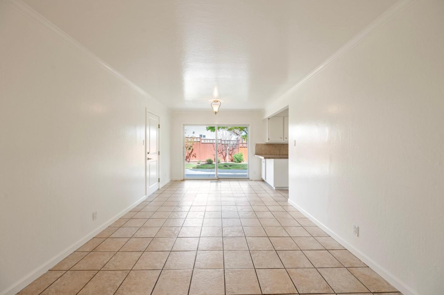 Detail Gallery Image 20 of 42 For 1904 Bishop Rd, Belmont,  CA 94002 - 3 Beds | 2 Baths