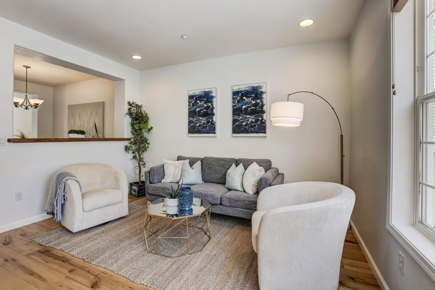 Detail Gallery Image 11 of 49 For 3697 Whitworth Dr, Dublin,  CA 94568 - 4 Beds | 2/1 Baths