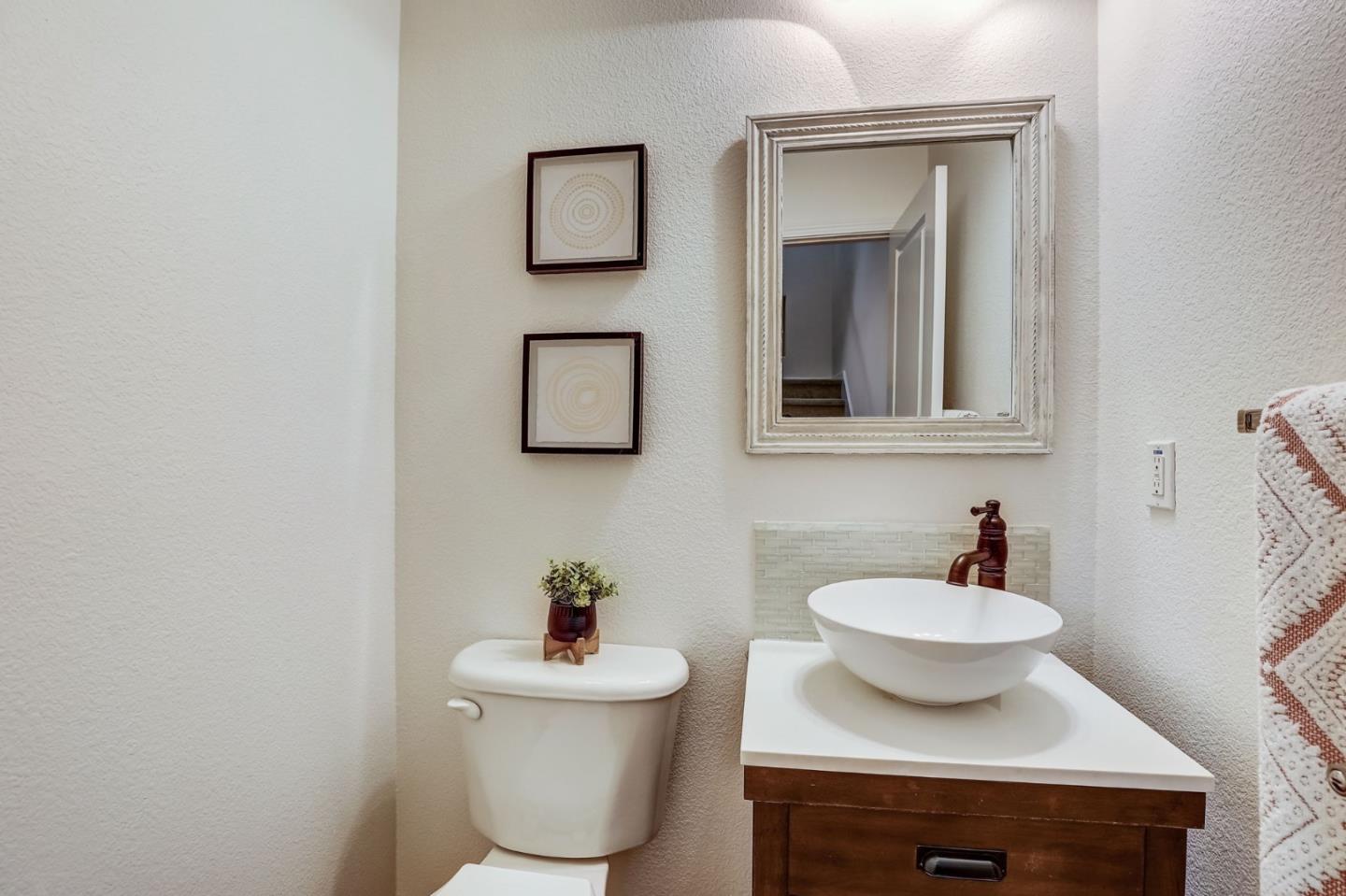 Detail Gallery Image 19 of 49 For 3697 Whitworth Dr, Dublin,  CA 94568 - 4 Beds | 2/1 Baths