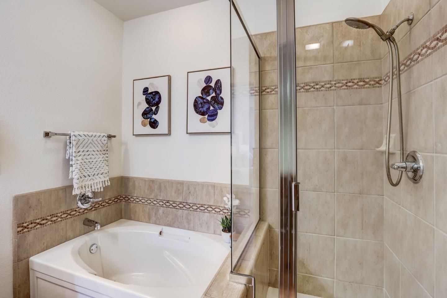 Detail Gallery Image 25 of 49 For 3697 Whitworth Dr, Dublin,  CA 94568 - 4 Beds | 2/1 Baths