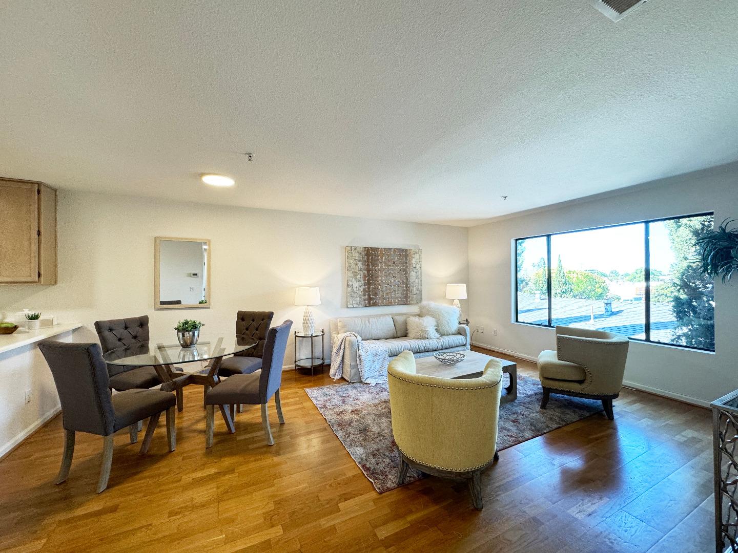 Detail Gallery Image 1 of 17 For 260 5th Ave 7d,  Redwood City,  CA 94063 - 2 Beds | 1/1 Baths
