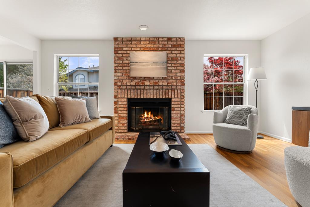 Detail Gallery Image 1 of 25 For 21692 Olive Ave, Cupertino,  CA 95014 - 2 Beds | 2/1 Baths