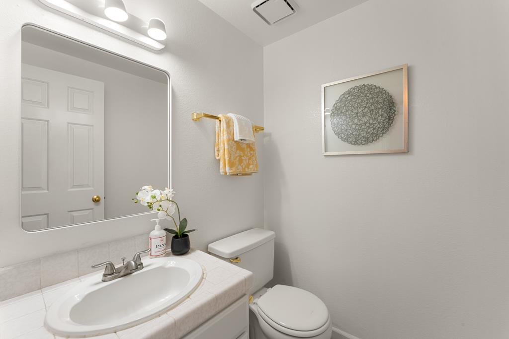 Detail Gallery Image 20 of 25 For 21692 Olive Ave, Cupertino,  CA 95014 - 2 Beds | 2/1 Baths