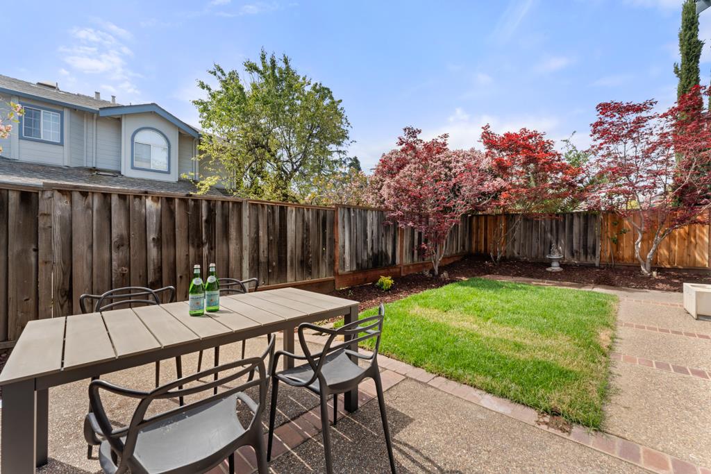 Detail Gallery Image 21 of 25 For 21692 Olive Ave, Cupertino,  CA 95014 - 2 Beds | 2/1 Baths